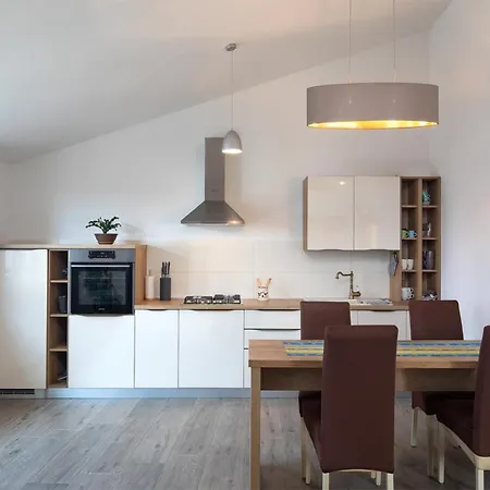 Zara Apartment *