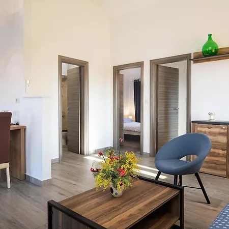 Zara Apartment *